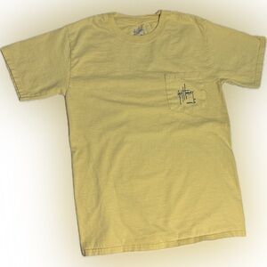 Guy Harvey  🗡️🎣🦈 Pocket Front Short Sleeve T-shirt 
Excellent Condition Unisex